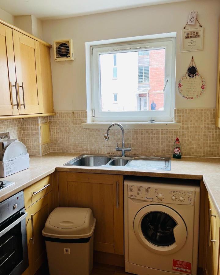 Modern 2Bed 2Bath Ground Floor Apartment 爱丁堡 外观 照片
